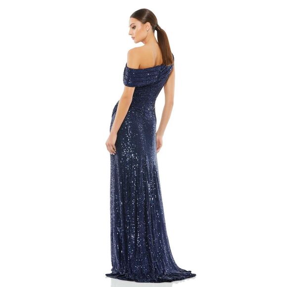 Ieena Mac Duggal NWT One-Shoulder Ruched Sequined Gown in Midnight Size 8 - Picture 2 of 8